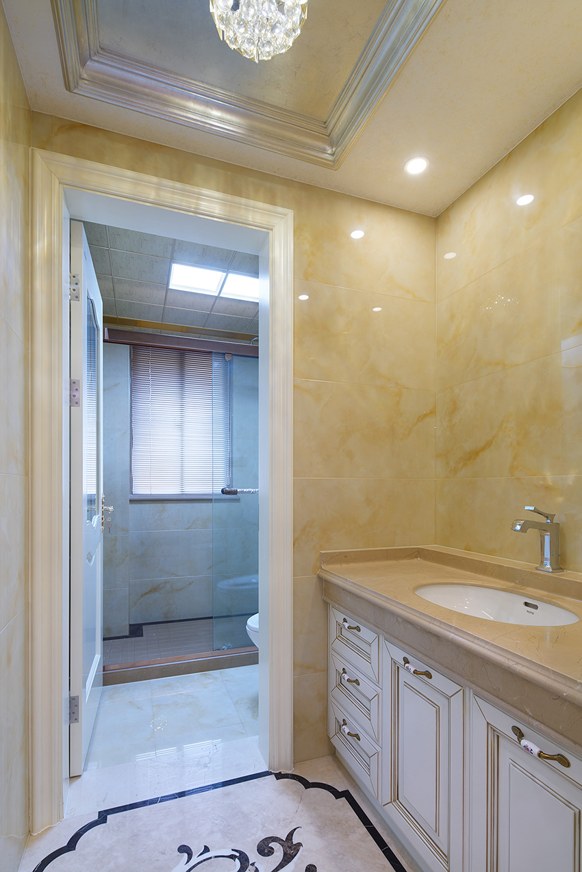 洗手間.jpg 洗手間.jpg