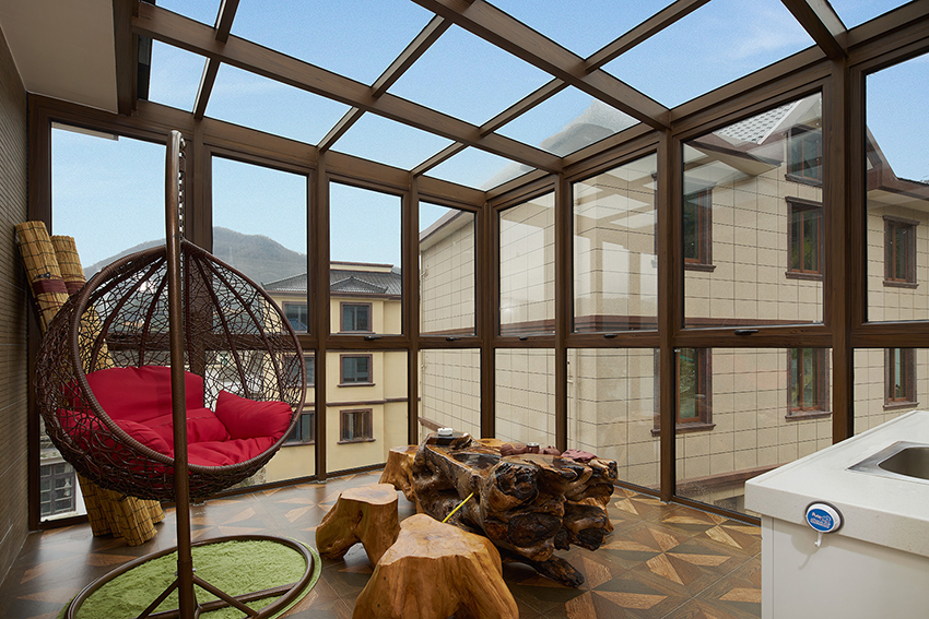 陽臺.jpg 陽臺.jpg