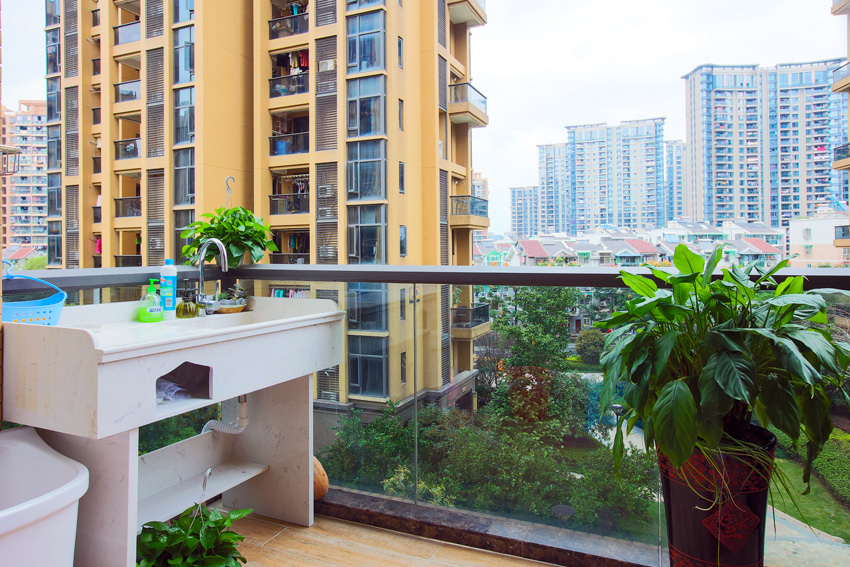 陽臺(tái).jpg 陽臺(tái).jpg