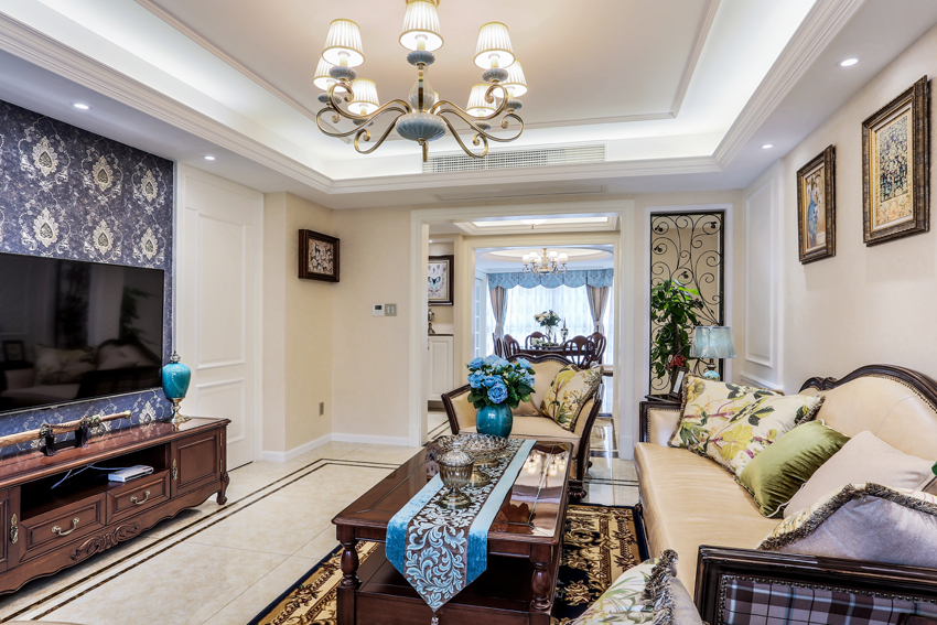 設(shè)計師.jpg 設(shè)計師.jpg