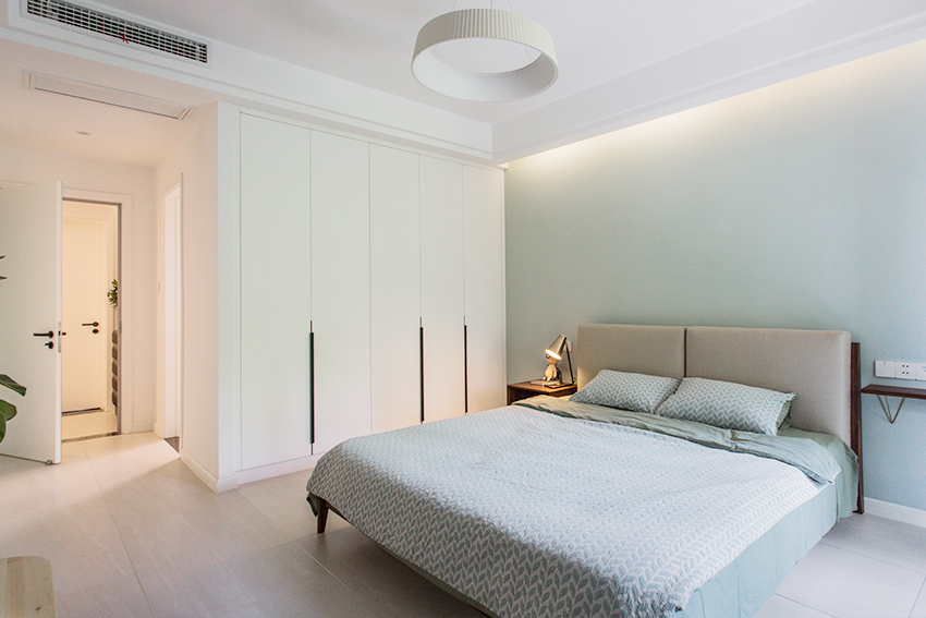 臥室.jpg 臥室.jpg