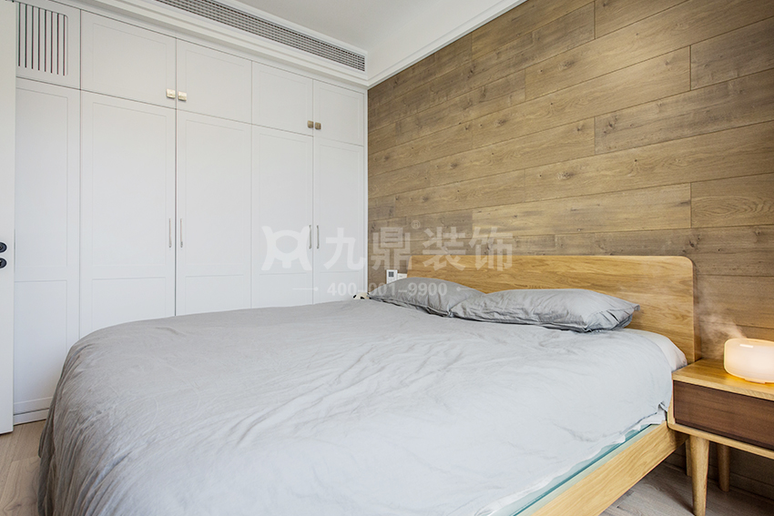 主臥裝修效果圖.jpg 主臥裝修效果圖.jpg