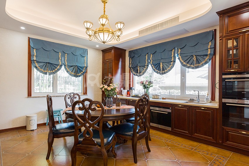 別墅餐廳裝修效果圖.jpg 別墅餐廳裝修效果圖.jpg