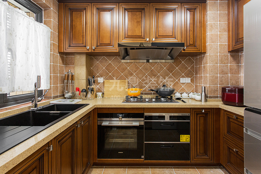 家庭裝修.jpg 家庭裝修.jpg