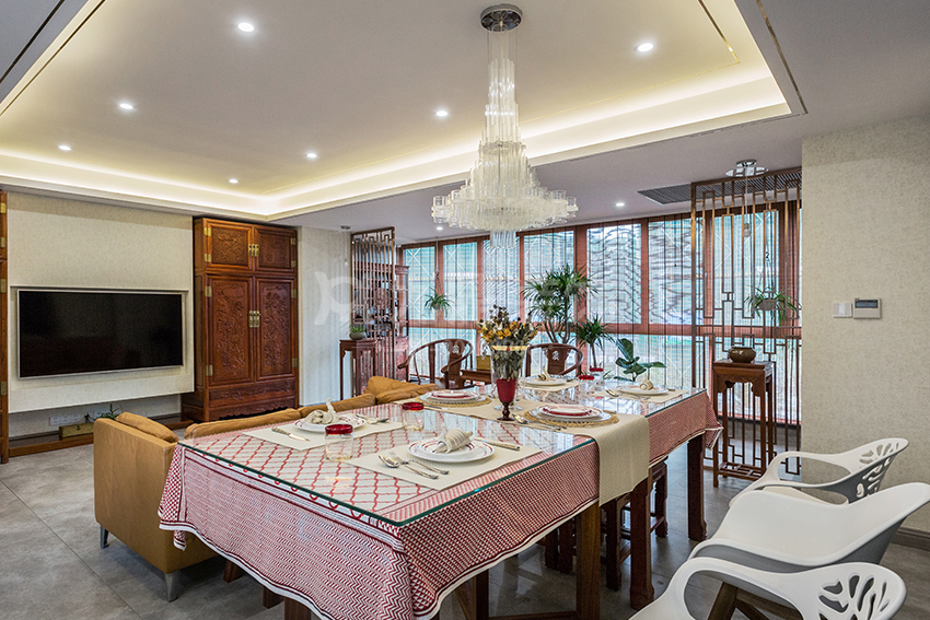 餐桌.jpg 餐桌.jpg