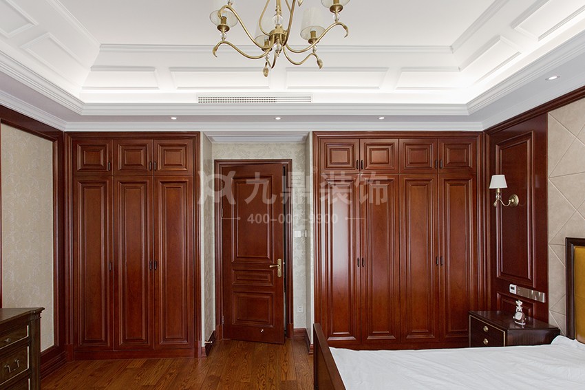 別墅主臥裝修效果圖.jpg 別墅主臥裝修效果圖.jpg