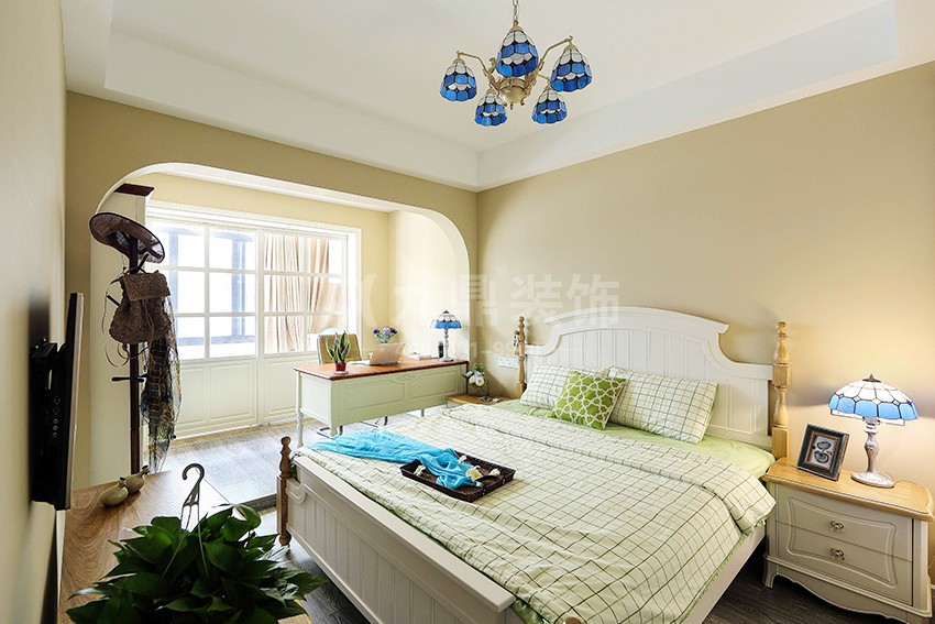 主臥裝修效果圖.jpg 主臥裝修效果圖.jpg