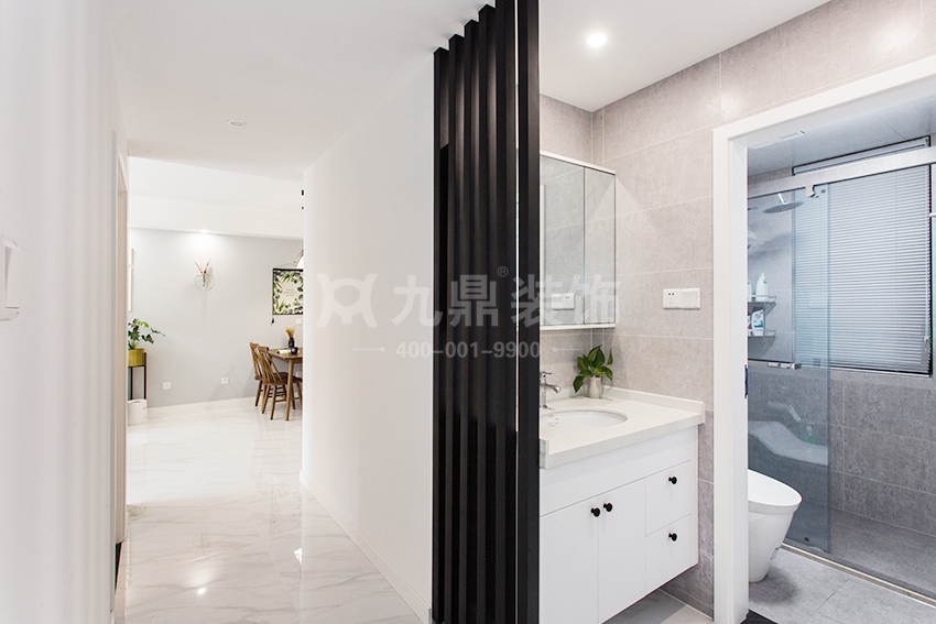 衛(wèi)生間裝修實(shí)景圖