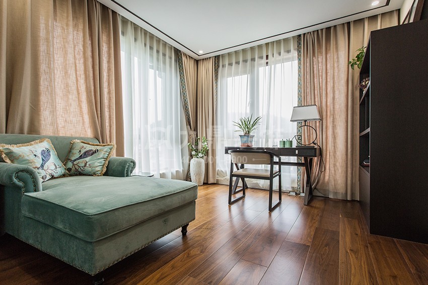 主臥裝修實(shí)景圖