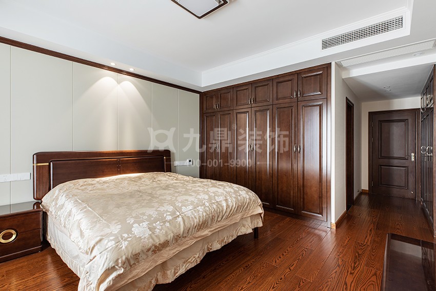 主臥裝修實(shí)景圖 主臥裝修實(shí)景圖