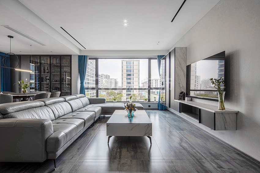 客厅窗台装修图