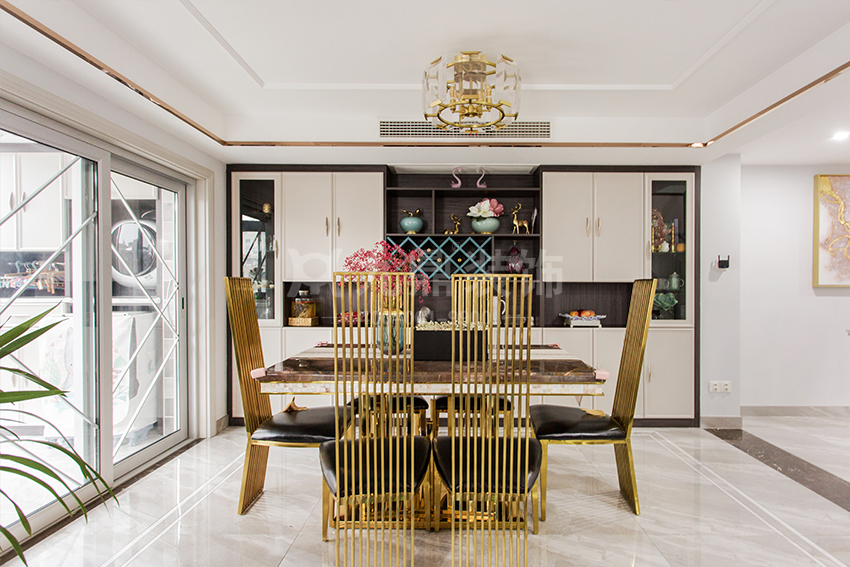 軟裝設(shè)計攻略:如何選擇客廳吊頂樣式? 軟裝設(shè)計攻略:如何選擇客廳吊頂樣式?